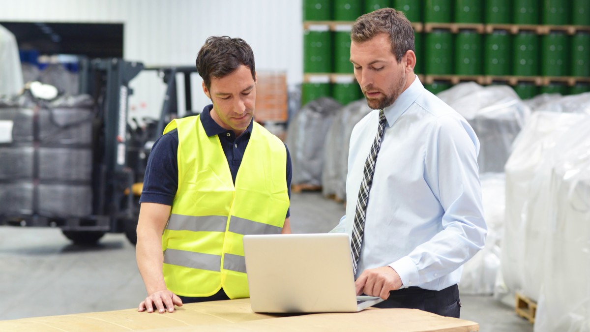 Infos Fachwirt für Güterverkehr und Logistik anfordern Informationen zum Lehrgang Fachwirt für Güterverkehr und Logistik per E-Mail anfordern