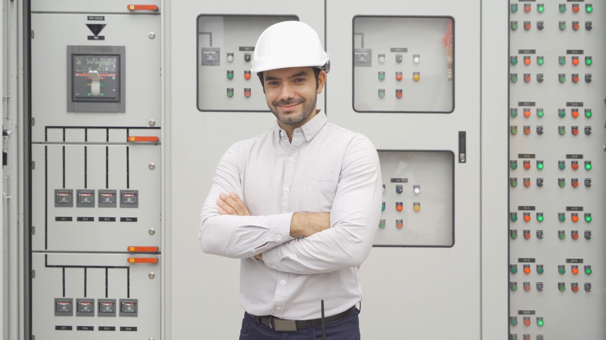 Infos Industriemeister Elektrotechnik anfordern Informationen zum Lehrgang Industriemeister Elektrotechnik per E-Mail anfordern.