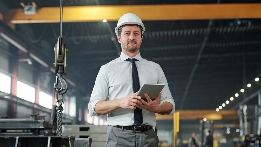 Infos Industriemeister Metall anfordern Informationen zum Lehrgang Industriemeister Metall per E-Mail anfordern.